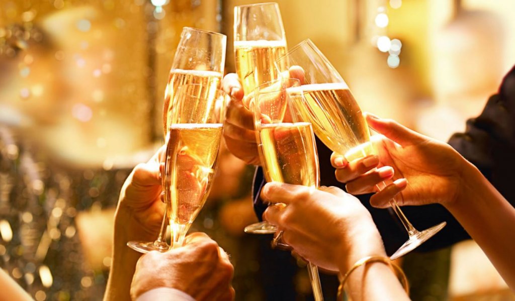 Decoração para a mesa de réveillon Decoração para a mesa de réveillon